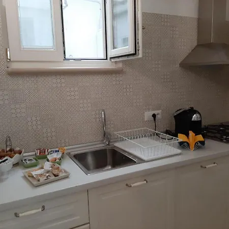 לינה וארוחת בוקר Le Bifore 4*