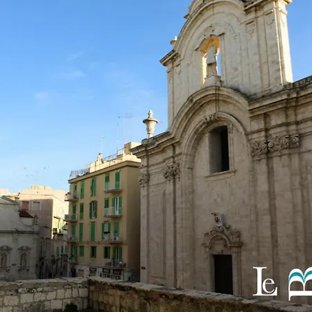 לינה וארוחת בוקר Le Bifore 4*