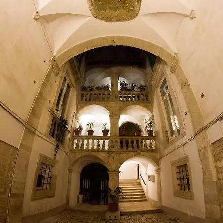 住宿加早餐酒店 Le Bifore