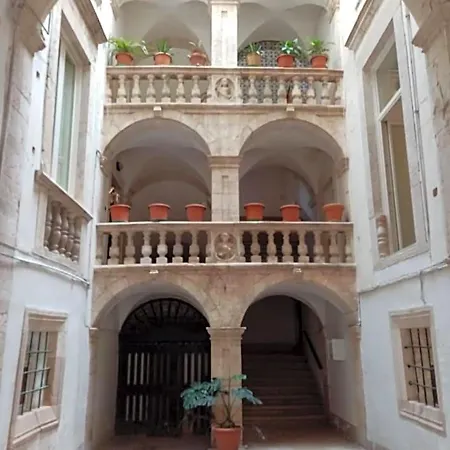 Le Bifore Panzió