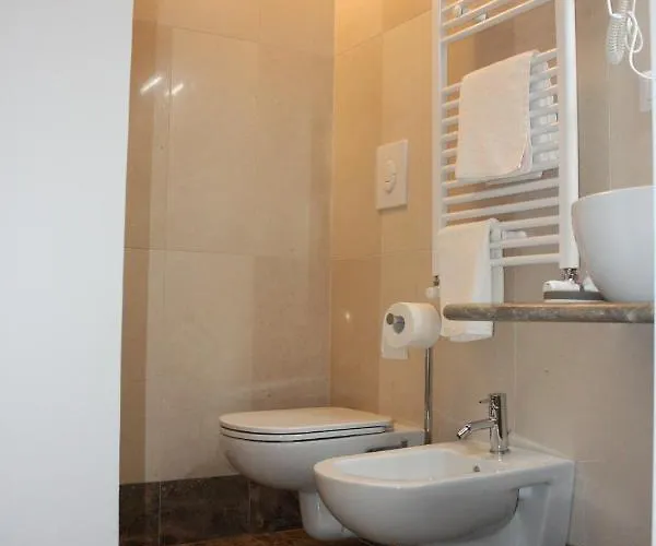 Le Bifore Bed & Breakfast